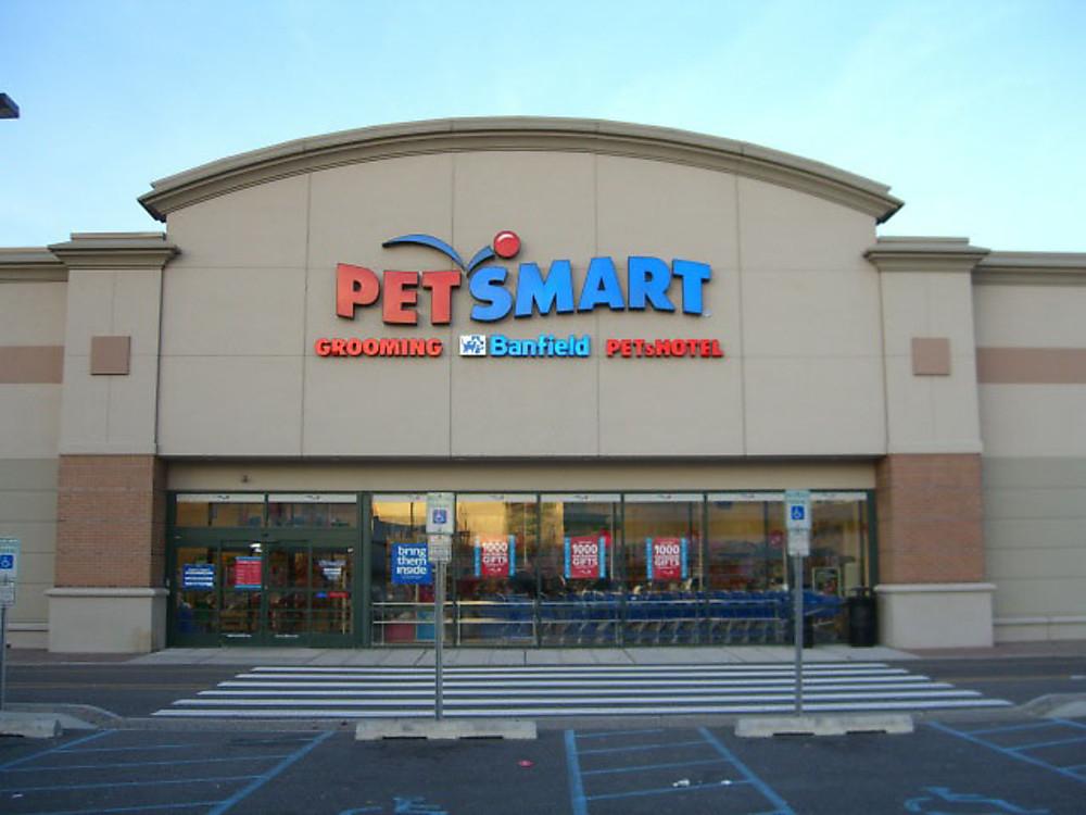 petsmart corporate office phone