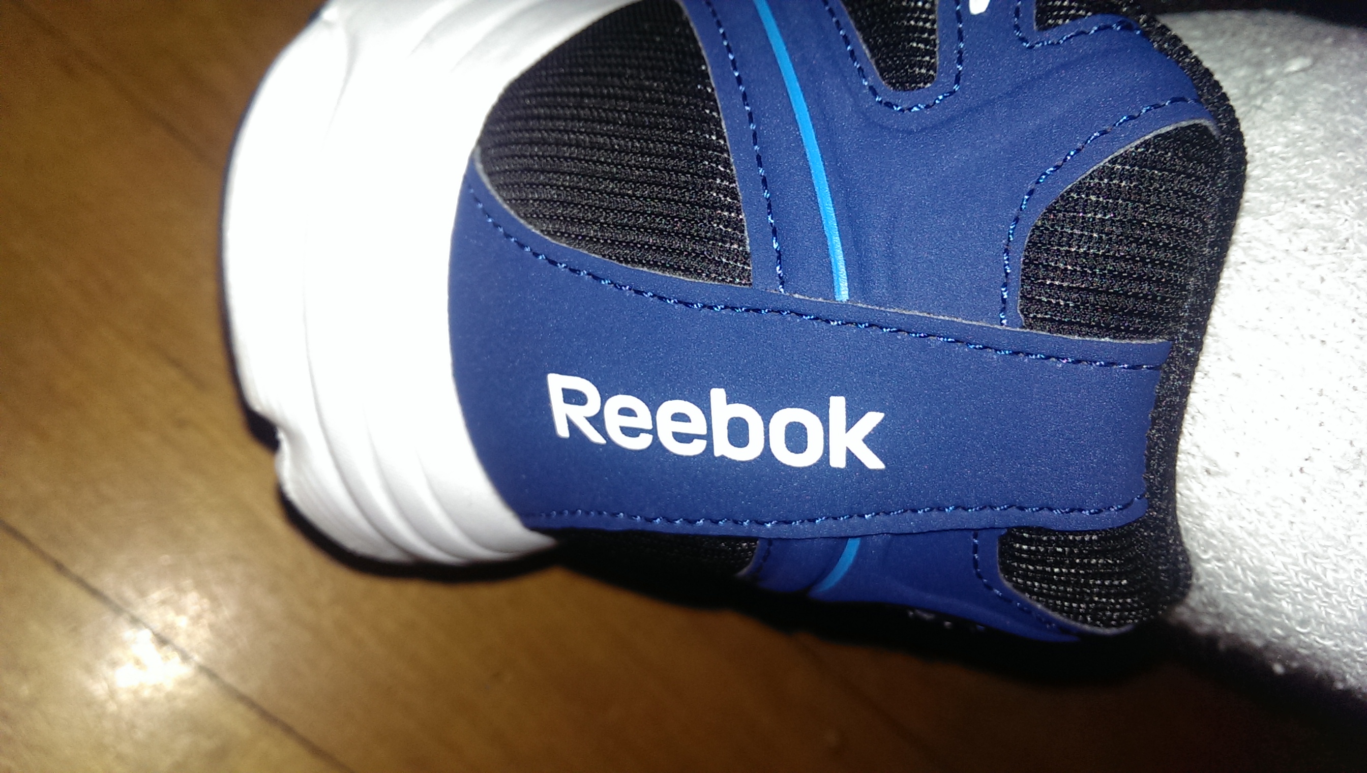 reebok company contact number